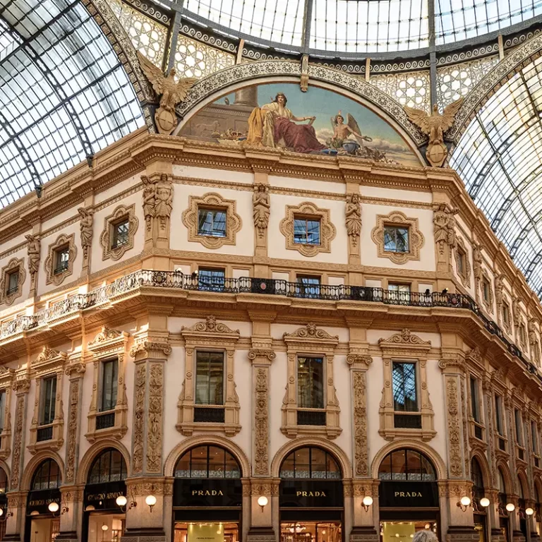 Fondazione Prada Osservatorio & Prada Boutique, Milano