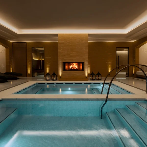 Pool spa - Courtesy by Corinthia Rome